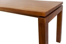 Стол с парящей столешницей из массива